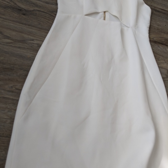 NWT White bodycon cut-out dress - Picture 5 of 8
